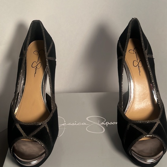 “USED” JESSICA SIMPSON STILETTO HEELS - Picture 5 of 14